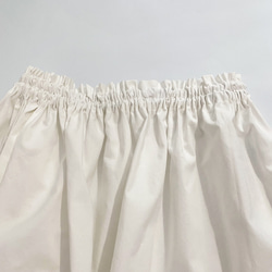 花の楽園 ボタニカル柄(ホワイト) ギャザースカート 4枚目の画像