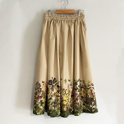 花の楽園 ボタニカル柄(ホワイト) ギャザースカート 17枚目の画像