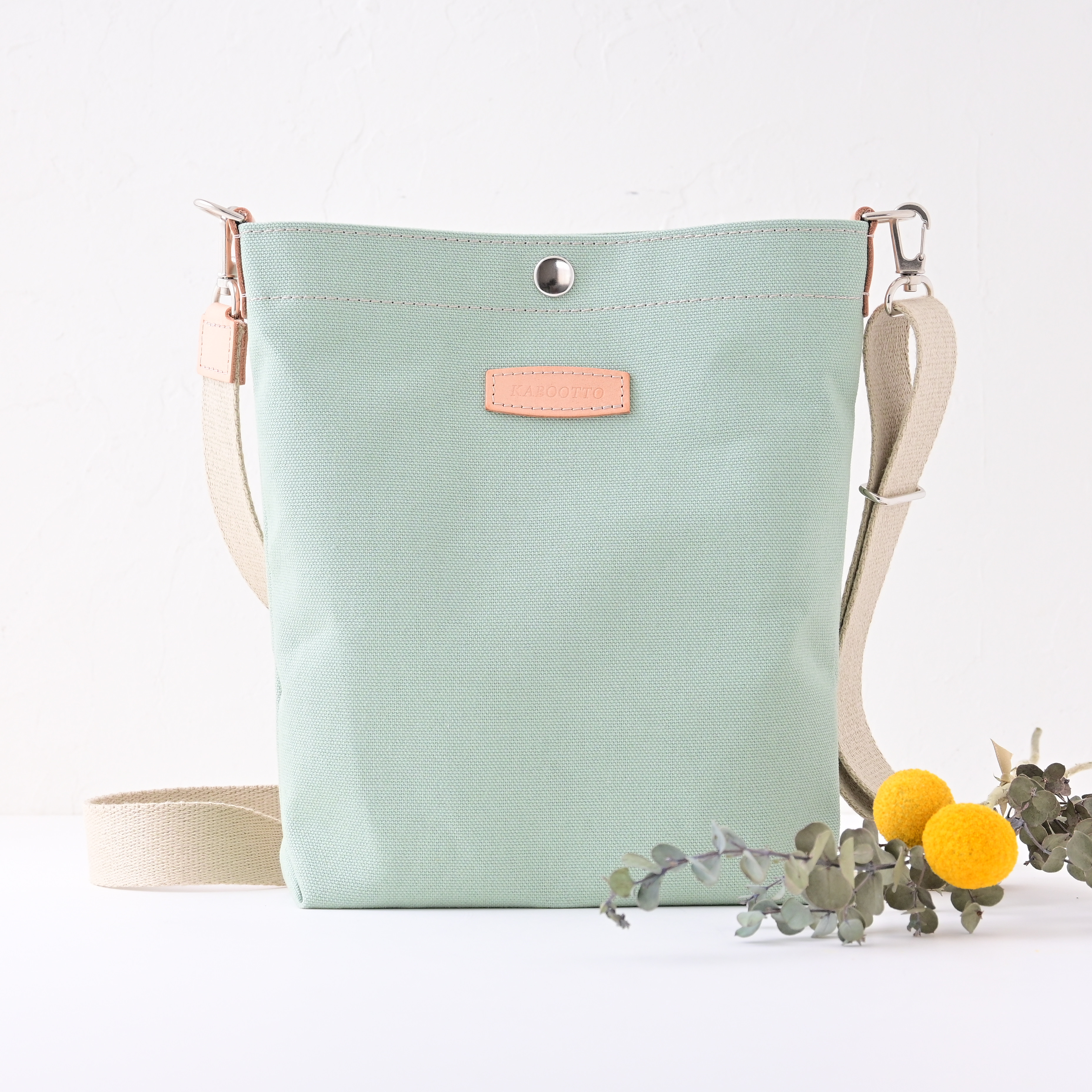 ★日本未入荷★YEOMIM★ mini dapper bag 10色★大人気★追跡可 日本製 ミニ ショルダーバッグ 縦型 レディース 本革 軽い