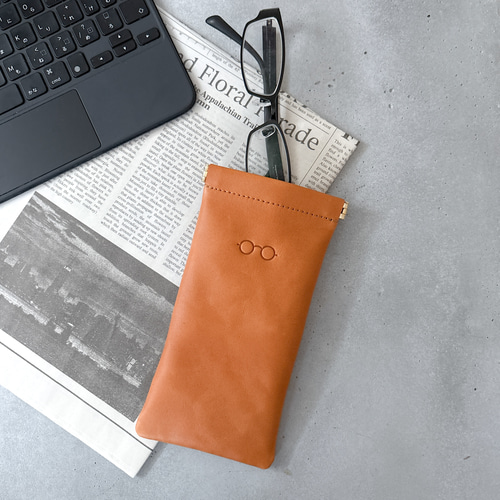 本革 丸メガネの刻印がかわいいメガネケース”サングラスケース S