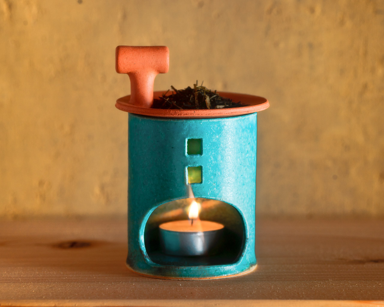 【2ヶ月待ち】アロマ＆茶香炉（煙突おうち）- タイプA（アオ）※抗菌・消臭や風邪 予防、睡眠改善にも◎