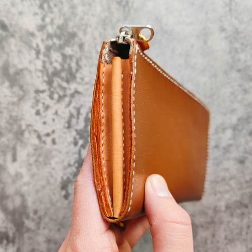 ヌメ革】たっぷり収納♪L字型ミディアムウォレット【長財布/コンパクト