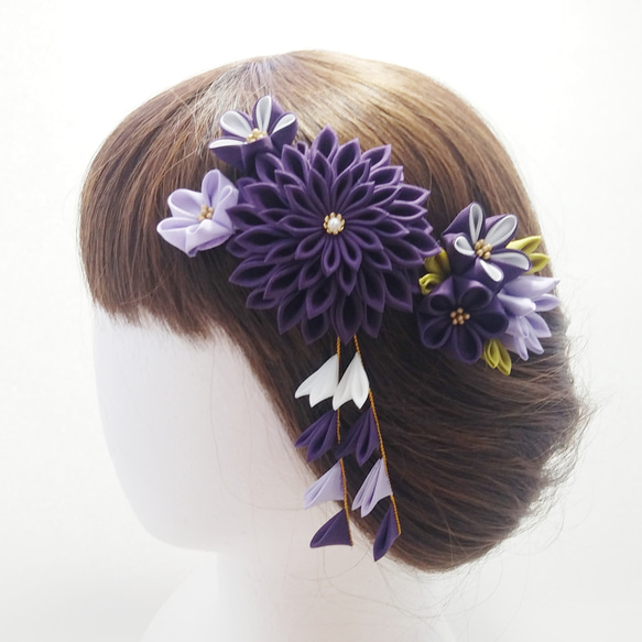 つまみ細工髪飾り　絹ダリアと3つの小花のクリップ　紫　成人式　七五三　卒業式 5枚目の画像