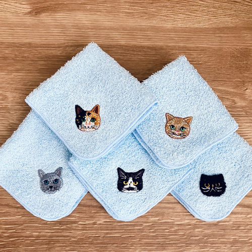 猫さん刺繍晴れやかパステルブルーの泉州ハンカチタオル ハンカチ