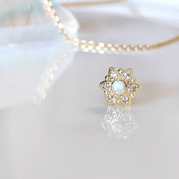 ジュエリー×オパール ボディピアス ゴールド 高級感 ジュエリー×オパール ボディピアス ゴールド 高級感