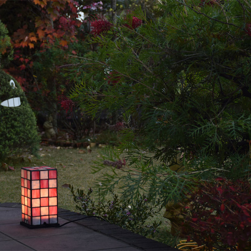 ガーデン ライト 行燈 ピンク格子 屋外用 防雨型 ステンドグラス 屋外