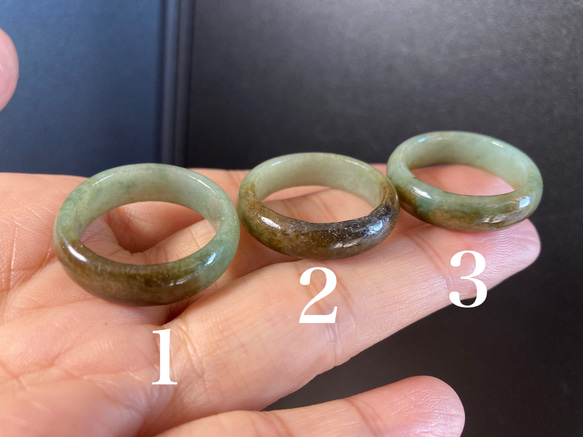 RG23-109 美品 23.0号 ミャンマー産 天然 本翡翠 リング 指輪 硬玉 くりぬき 誕生石 2枚目の画像