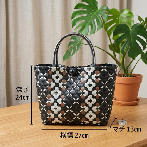 洗える プラカゴバッグ 黒基調 大人可愛い 花柄ライン カゴバッグ ～M