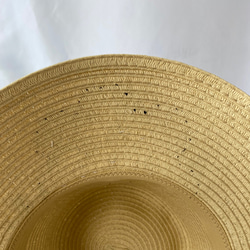 透かし編みモチーフとブレード付き　ベージュにモノトーンの夏帽子　アール・ヌーヴォーのクロッシェ　レディス用ハット　黒白 7枚目の画像