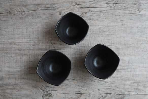 【陶器】黒釉スクエアbowl ss 2枚目の画像