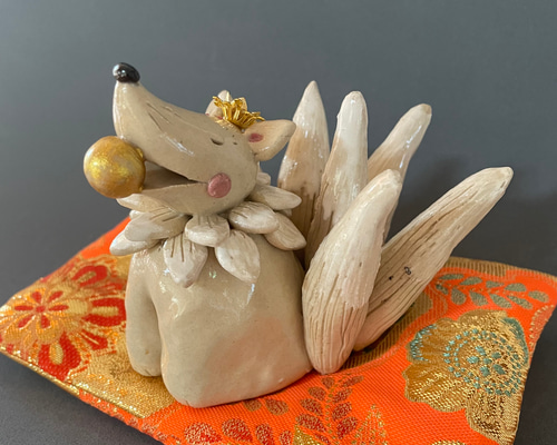 狐　きつね　九尾　九尾狐　オブジェ　置物　置き物　インテリア 楽天市場】【お買い物マラソン開催中｜最大15%オフ】九尾の狐 置き物