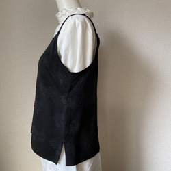 着物リメイク　キャミソール　正絹　黒　御所人形　 4枚目の画像