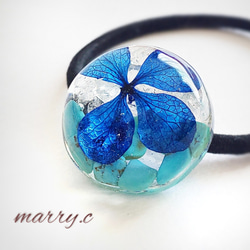 ターコイズ×紫陽花のあめ玉ヘアゴムmarry.c's handmadeaccessory 1枚目の画像