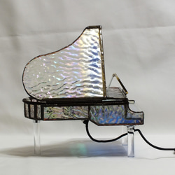 きらきらクリスタルのグランドピアノ  TYPE９；ステンドグラスでＬＥＤが点灯する手作りピアノ 11枚目の画像