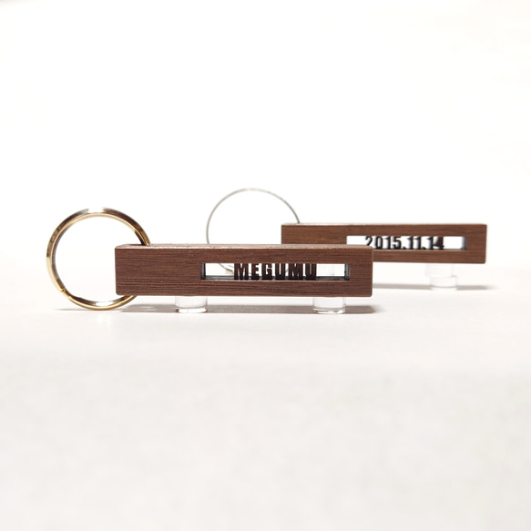 ヒソカ】 キーホルダー 木製 木 名前入り 名入れ 木婚式 オーダー