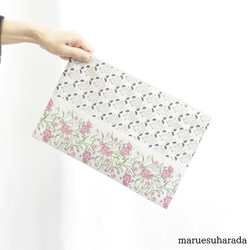 タブレットやノートが入る◎フランス製生地の花柄　A4サイズポーチ 1枚目の画像