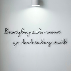 ココシャネル名言（Ｌサイズ）　 ワイヤーアート ワイヤークラフト ワイヤーレタリング 壁飾り 2枚目の画像