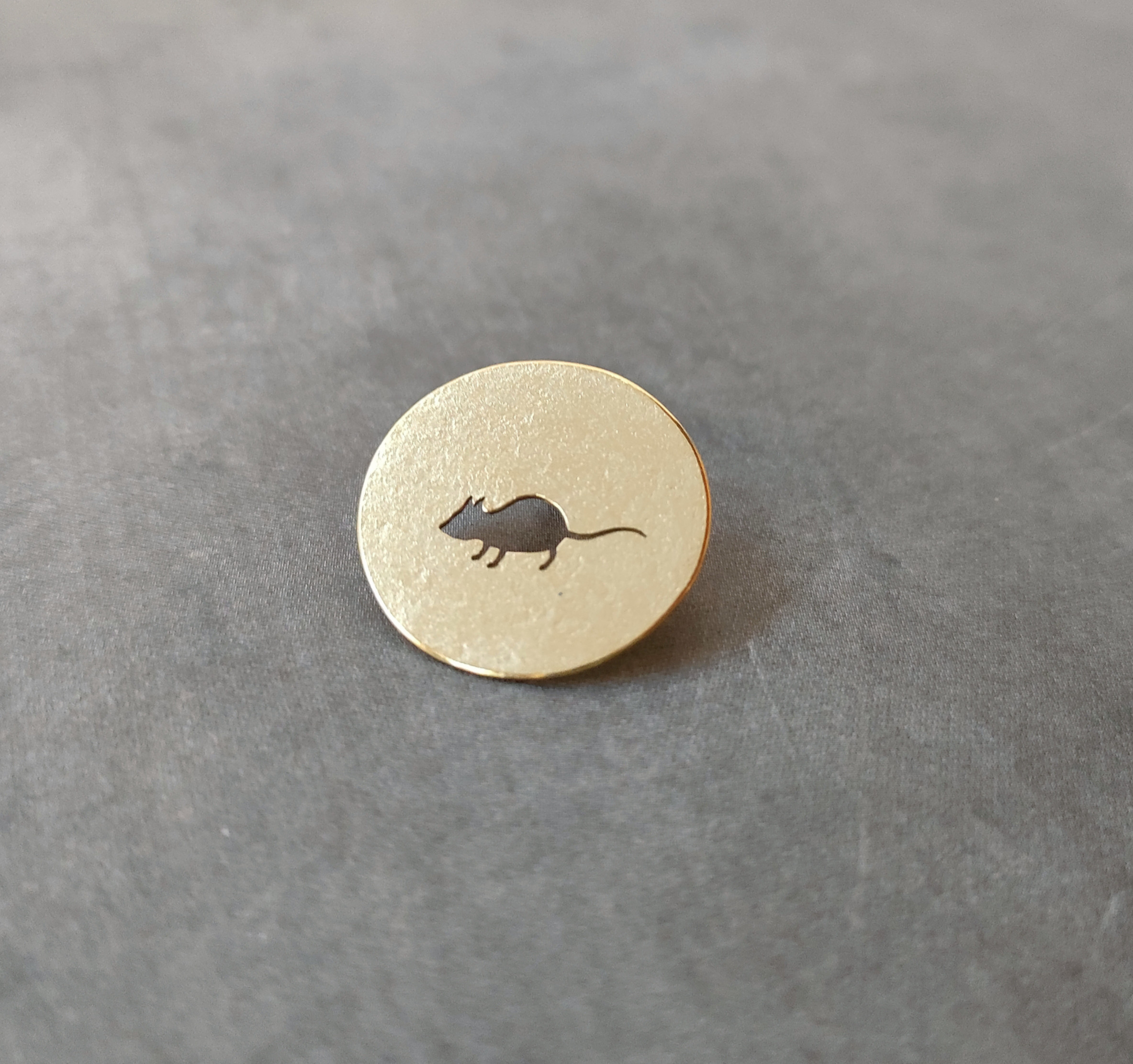 ねずみ 真鍮ピンバッチ