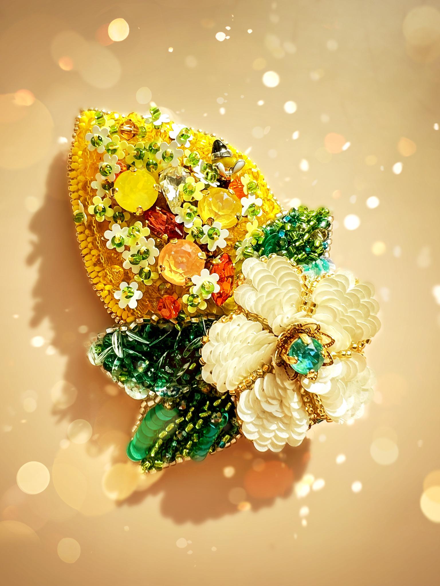 【受注生産】ジューシーレモンオートクチュール刺繍ブローチ