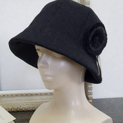 纏う…装いの帽子【1枚布の帽子　8ダーツ】シンプルでスタイリッシュなシルエット 3枚目の画像