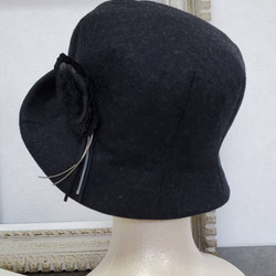 纏う…装いの帽子【1枚布の帽子　8ダーツ】シンプルでスタイリッシュなシルエット 7枚目の画像
