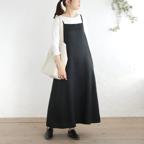 亞麻桌布風格背帶裙 可調節長度，帶絲帶（黑色）SK03。 第3張的照片