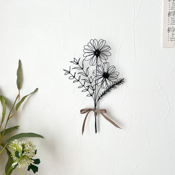ミニガーベラのブーケ  /   ワイヤーアート ワイヤークラフト ブーケ ガーベラ 壁飾り ウォールデコ 1枚目の画像