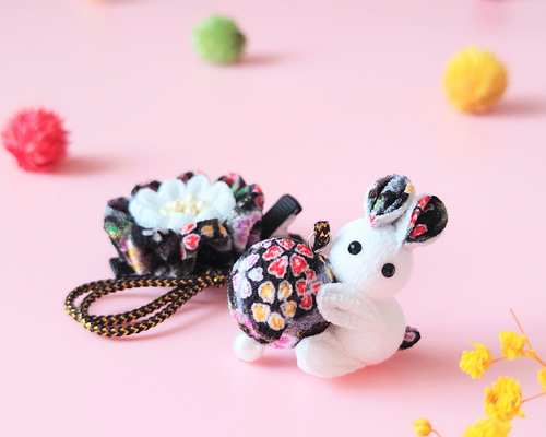 受注】七五三3歳 揺れるうさぎがかわいい つまみ細工の髪飾り（黒