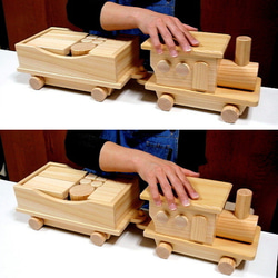 積み木連結機関車18ピース・木のおもちゃ 5枚目の画像