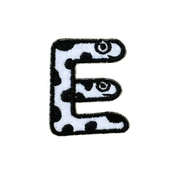 刺繍ワッペン　チンアナゴイニシャル【E】 1枚目の画像