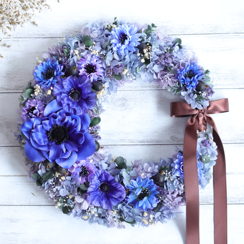 アナベル紫陽花　リース アナベル紫陽花の色々 お作りしています。 お部屋のアクセントに