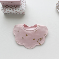 スタイ チェリー 刺繍 名入れ ୨୧ 　ピンク or アイボリー 1枚目の画像