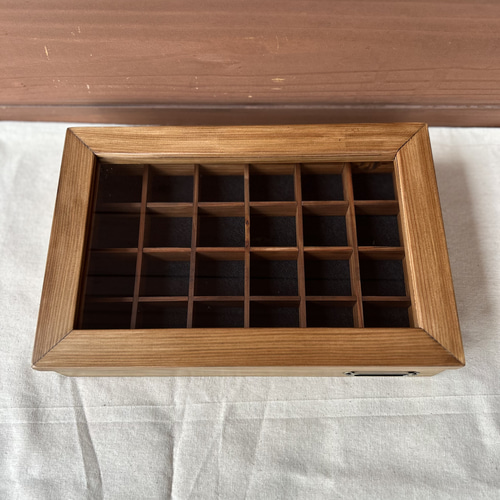 【美品】アクセサリーボックス　ショーケース　セット　※39,000円相当 コレクションケース ショーケース コレクションボックス 木製