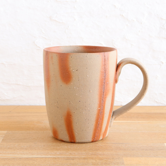 備前焼　マグカップ（ストレート）【緋襷】【A】【陶器・コーヒーカップ・コップ】 1枚目の画像