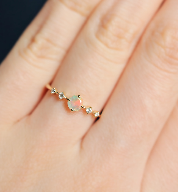 珍貴蛋白石和鑽石 K18 戒指圓形切割 ~Ello Lily~ 十月生日石 第4張的照片