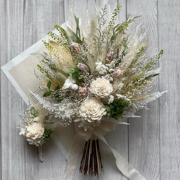 ホワイトとグリーンのナチュラルブーケ ＊ウエディング＊ ブーケ
