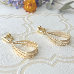 大ぶり ゴールドフープイヤリング  【Gold carving hoops 】 結婚式  発表会 15枚目の画像