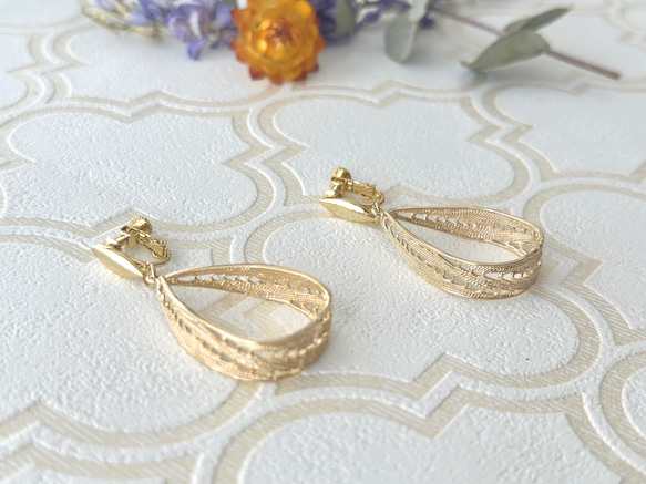 大ぶり ゴールドフープイヤリング  【Gold carving hoops 】 結婚式  発表会 15枚目の画像