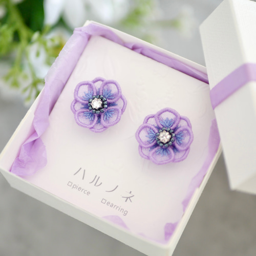 特集掲載】パープルブルーの花ピアス/イヤリング (受注生産 