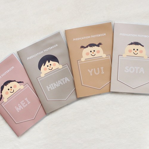 名入れ❭お薬手帳ケース お薬手帳カバー 似顔絵 雑貨・その他 てんとう  