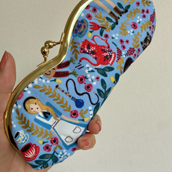 ミナペルホネンmina perhonenの人気柄 蝶々の刺繍が可愛いskyflowerの