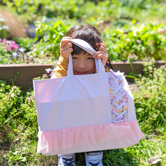 *女の子*編み上げリボンとチュールのレッスンバッグ 　絵本袋　習い事バッグ　～ラベンダー、ピンク～ 5枚目の画像