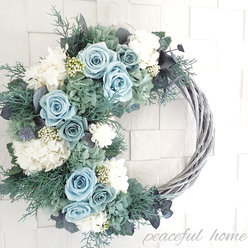 プリザーブドフラワー ブルーローズとあじさいのハーフリースL 直径約