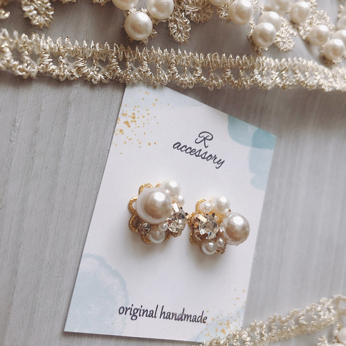 グレージュが可愛いシンプル華やかビジューピアス イヤリング no.91