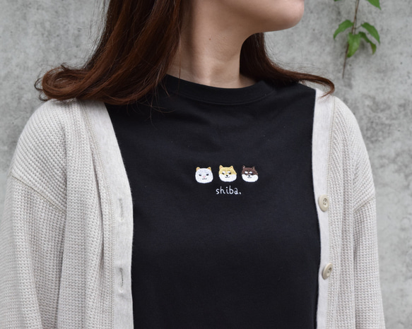 ビッグシルエット 柴犬刺繍Tシャツ 《ホワイト・ブラック・アシッドブルー・サンドベージュ》メンズ レディース 3枚目の画像