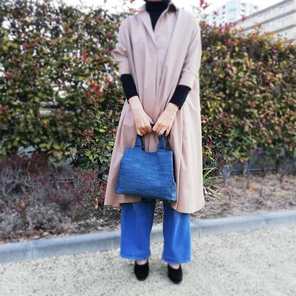 マチを寄せるためのストラップ付バッグ　アクア　AQA-001 3枚目の画像