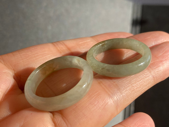 RG23-115 美品 20.5号 ミャンマー産 天然 本翡翠 リング 指輪 硬玉 くりぬき 誕生石 14枚目の画像