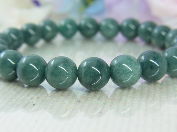 ビルマ産 本翡翠◆奇跡の石 濃厚系 モスグリーン お守り お洒落 ひすい シック パワー・ストーン 天然石ブレスF27① 5枚目の画像