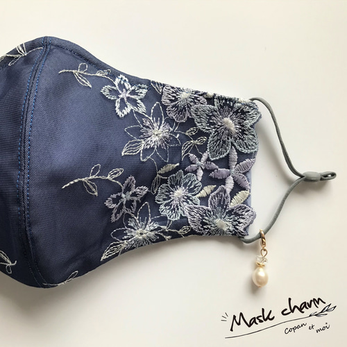 ♪370❤️ 天然石　ラピスラズリ　花　アンティーク　マスクチェーン　ハンドメイド ♪370❤️ 天然石 ラピスラズリ 花 アンティーク マスクチェーン