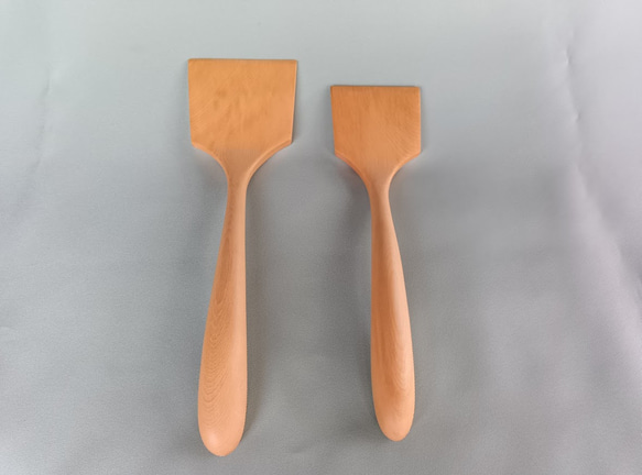 木のフライ返し（小）　( 国産材トチノキ ) 1枚目の画像